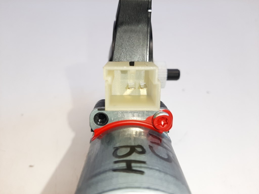 Audi A3 (8V) bal hátsó ablakemelõ motor 5Q0959801 0130822713 4. kép