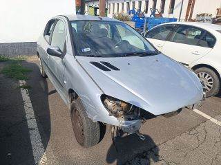 PEUGEOT 206 Ferdehátú (2A/C) Jobb első Csonkállvány Kerékaggyal