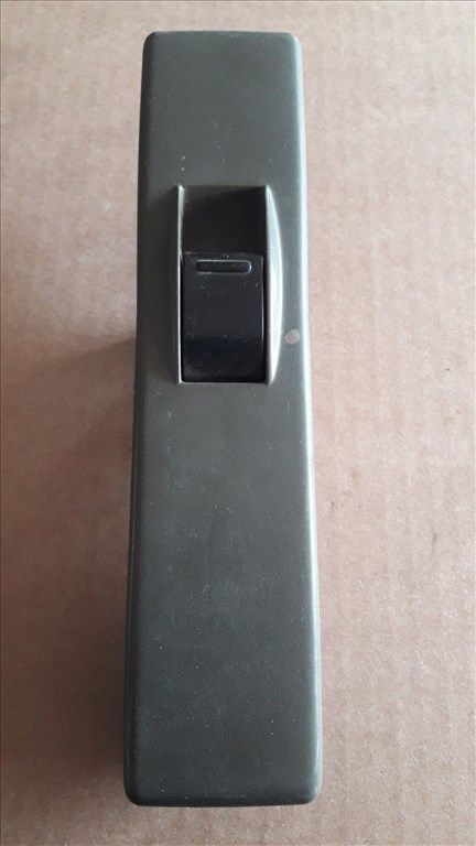 Suzuki Vitara Jobb Elsõ Ablakemelõ Kapcsoló 1. kép