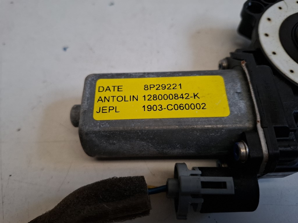 Dacia duster (HS) jobb hátsó ablakemelõ motor 128000842 3. kép