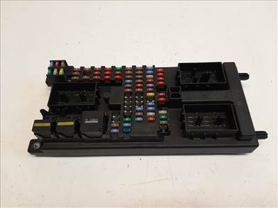 Land Rover Range Rover Sport (L320) biztosítéktábla utastér YQE500300