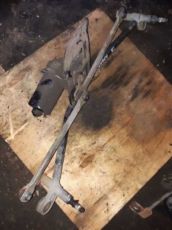 Ford Transit Connect Elsõ Ablaktörlõ Motor ቛõ Ablaktörlõ Mechanika 1. kép