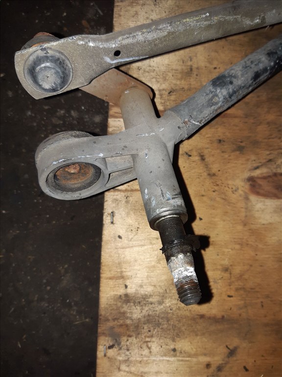 Ford Transit Connect Elsõ Ablaktörlõ Motor ቛõ Ablaktörlõ Mechanika 2. kép