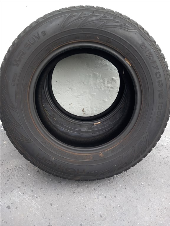  215/7016" újszerű Nokian téligumi  2. kép