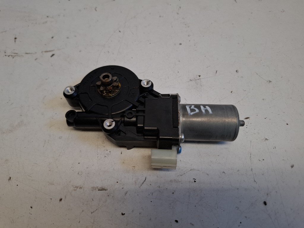 Suzuki Ignis bal hátsó ablakemelõ motor 8356061M00 2621005670 1. kép