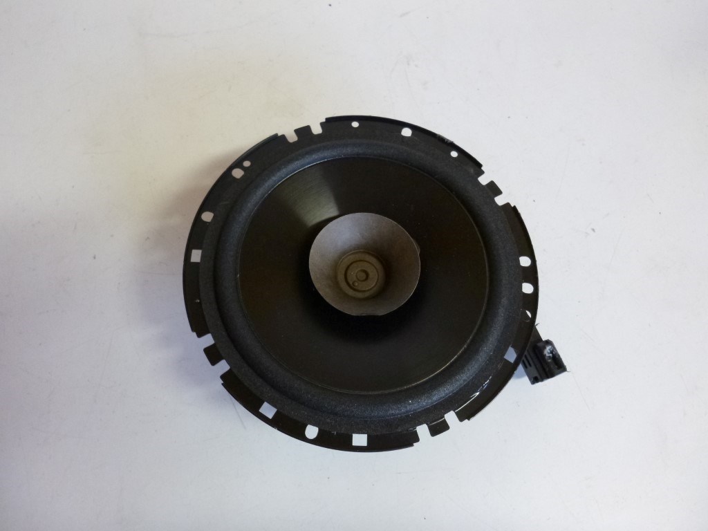 Toyota Aygo (AB10) bal elsõ hangszóró 1. kép