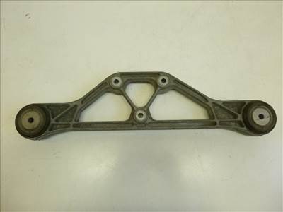 Volkswagen Phaeton hátsó differenciálmû tartóbak 4E0599285