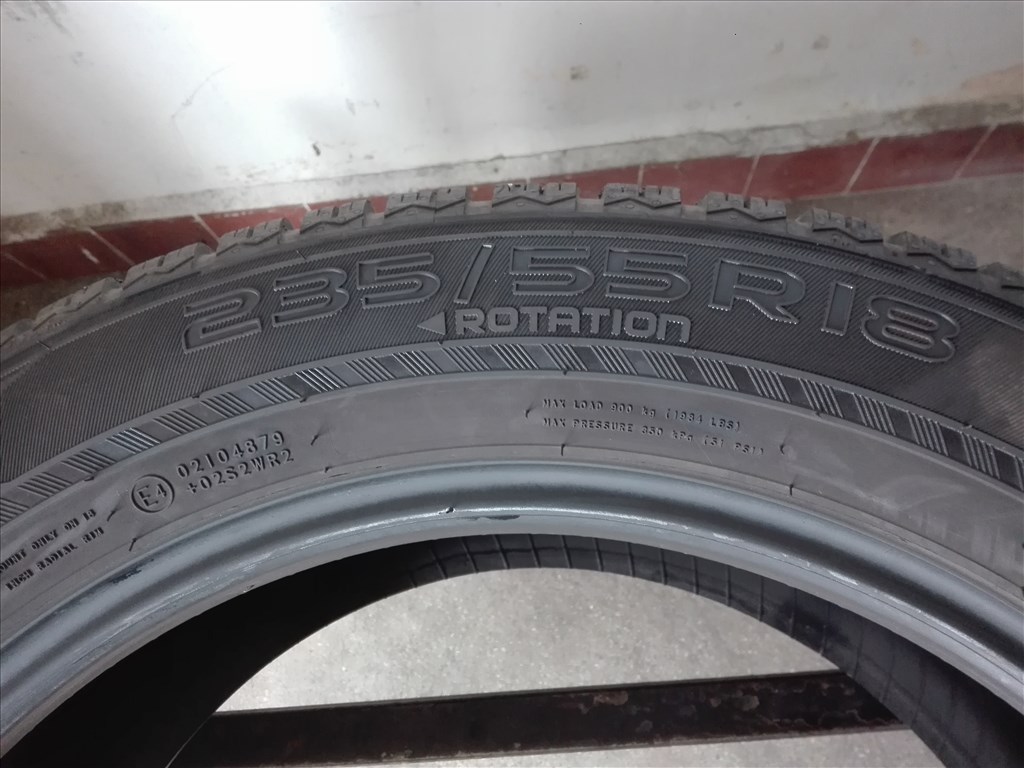 235/55R18 Nokian téli gumi 2db 235/55 r18 8. kép