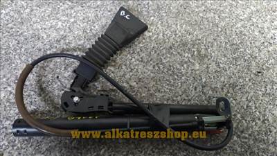 Opel Corsa B jobb első övfeszítő 90357934          