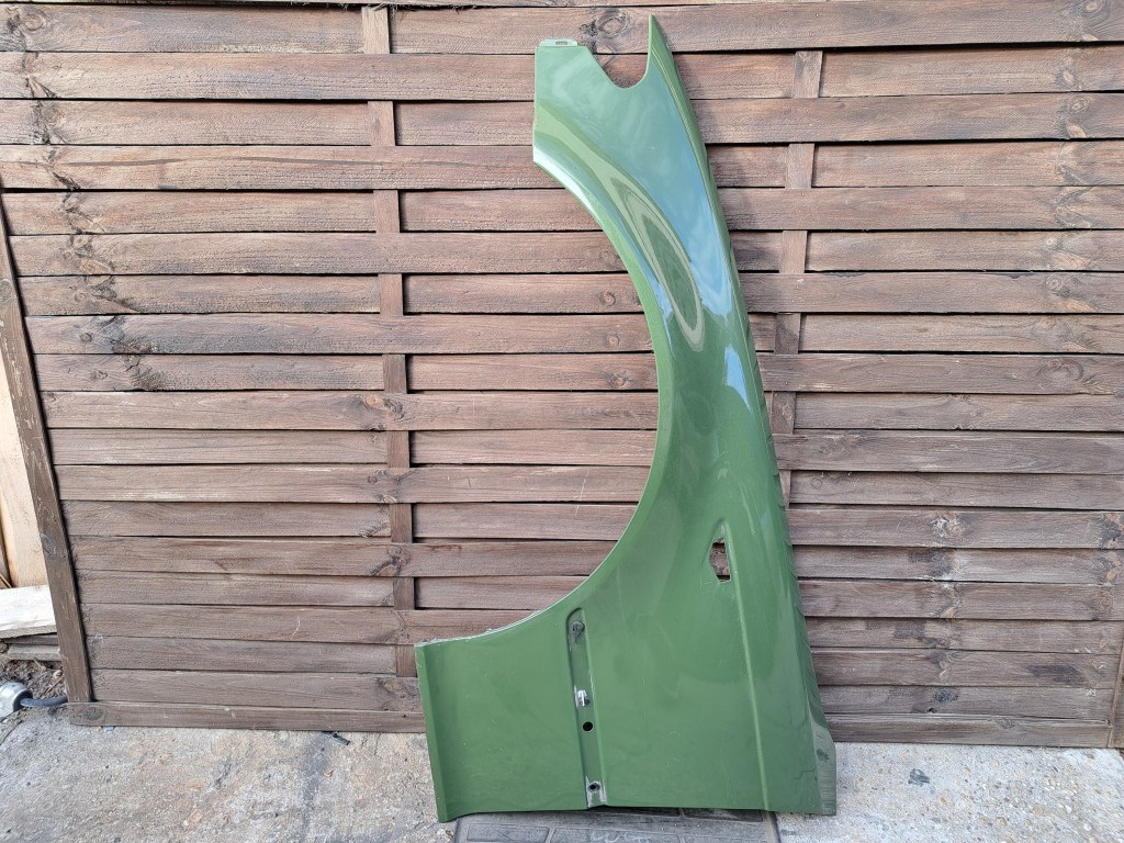 BMW E46 coupe cabrio facelift zöld bal elsõ sárvédõ 2. kép