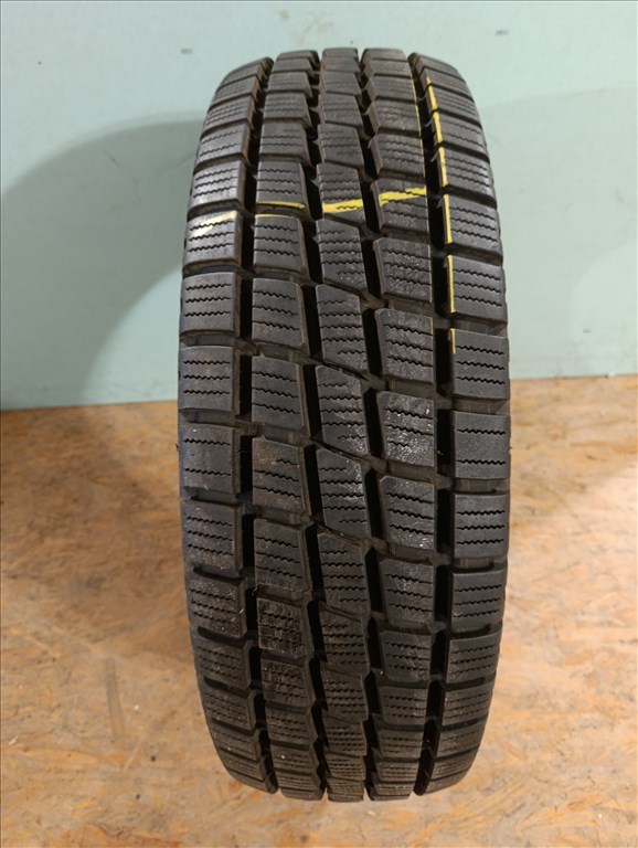  225/7516" újszerű Toyo Tires téli gumi gumi 2. kép