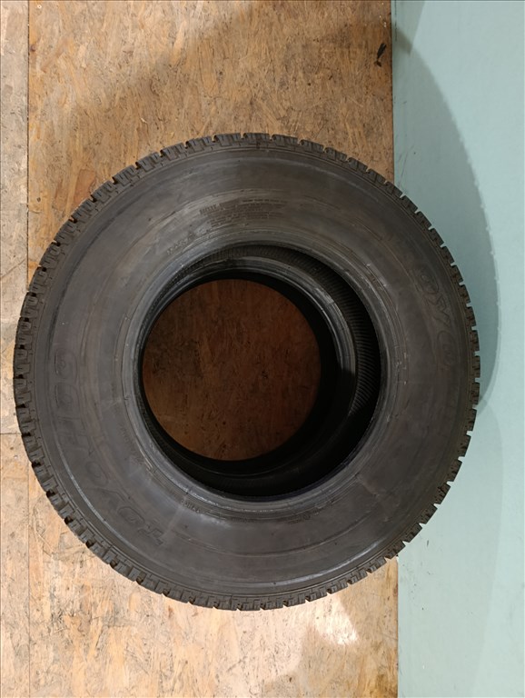  225/7516" újszerű Toyo Tires téli gumi gumi 5. kép