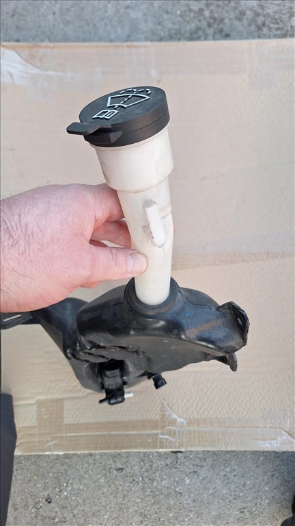 Opel Astra J kombi ablakmosó tartály  3. kép