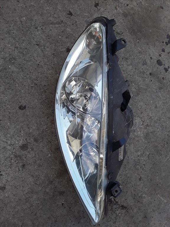 Peugeot 307 Jobb Első Fényszóró Ködlámpás Gyári 1. kép