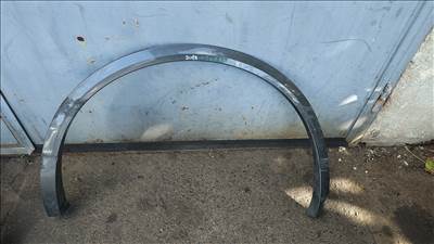 Volkswagen Touareg III bal hátsó sárvédő ív 