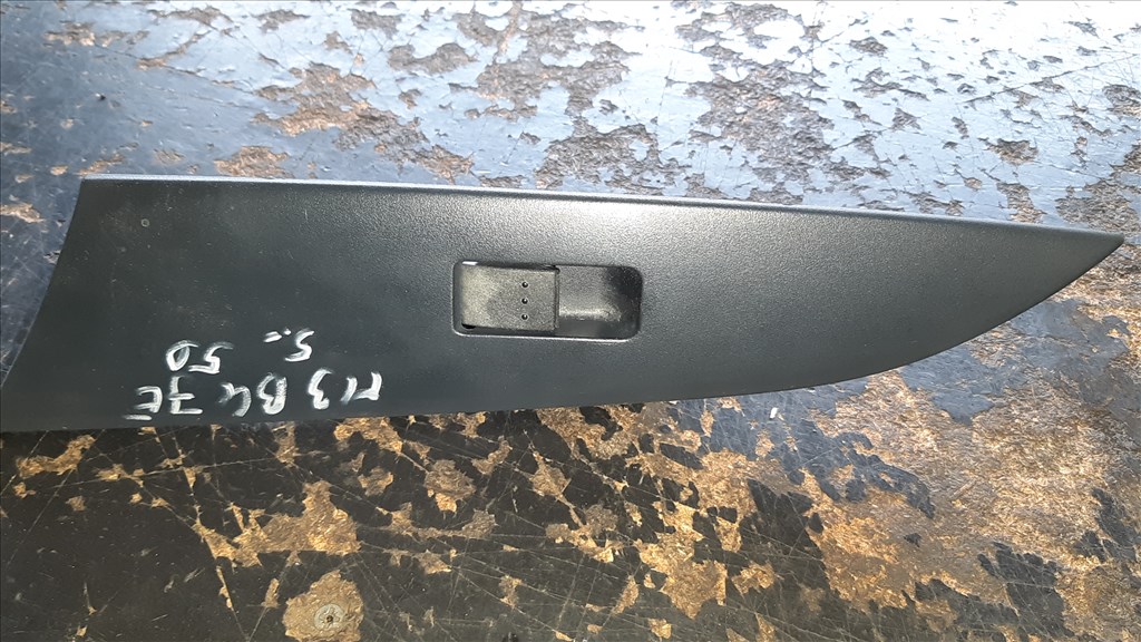 Mazda 3 (BK) MZR 1.6 jobb első ablakemelő kapcsoló  1. kép