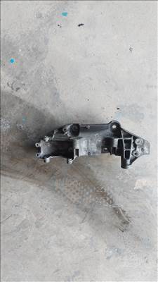 Renault TRAFIC Opel VIVARO 12 Generátor klímakompresszor tartóbak 7334 8201046993