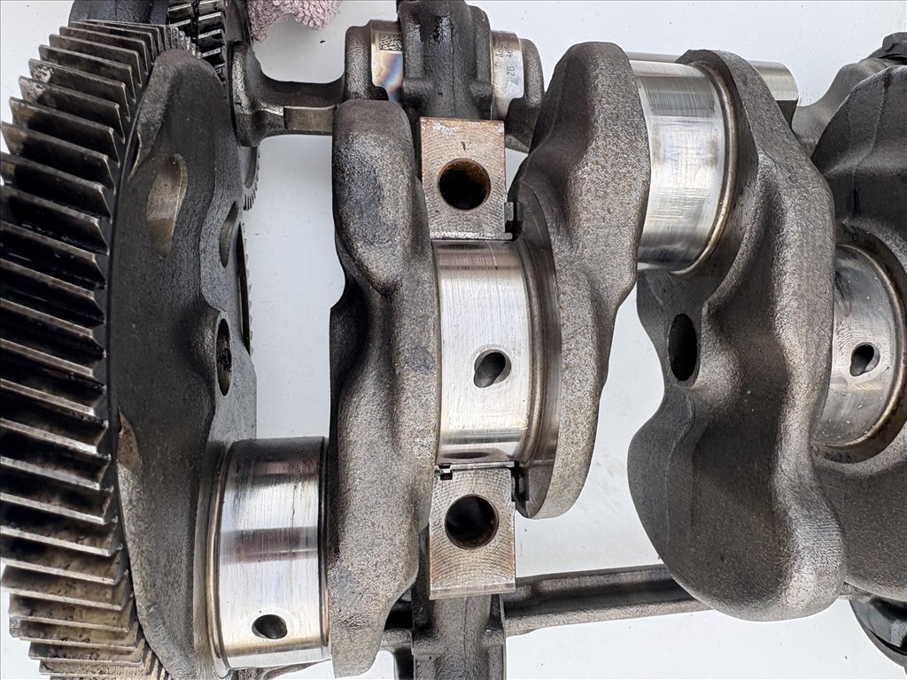 Mercedes C 200 d OM 654.920 Főtengely (hibás, javítható)  om654920 A654 030 21 00 6. kép