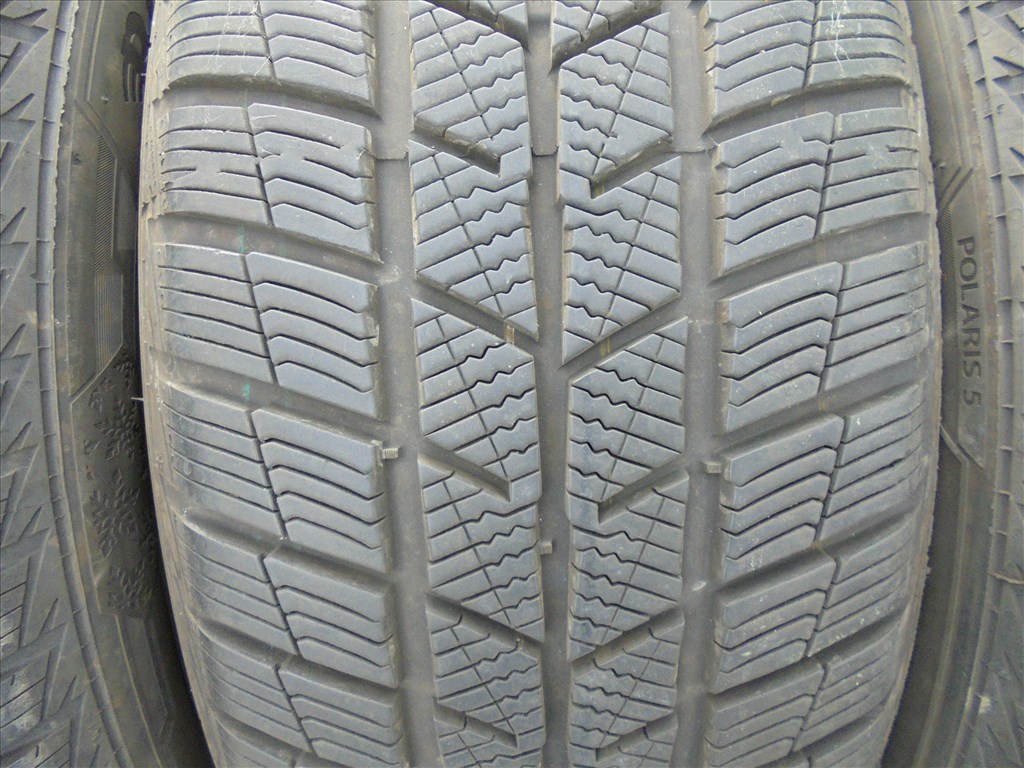215/55 R 17-es 2024-es Barum szinte új téli gumi eladó 2. kép