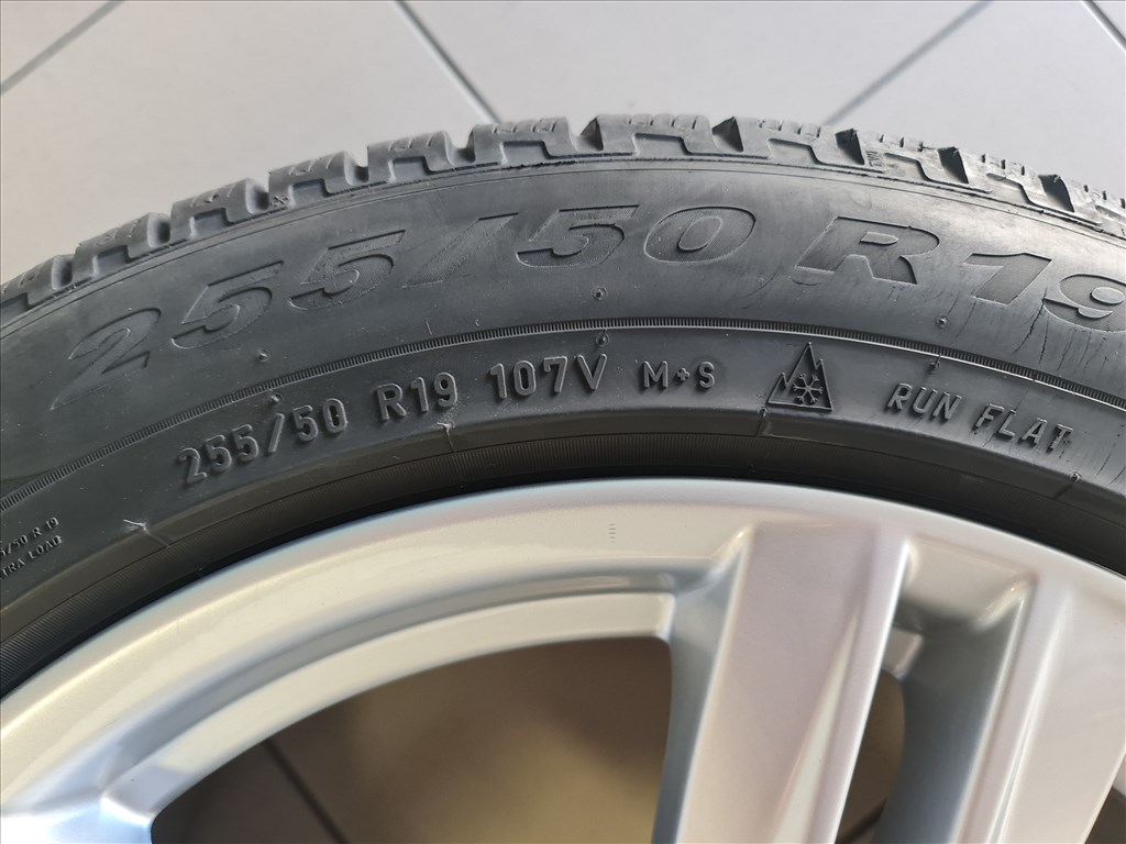 BMW X5 egyszéles 19" alufelni, 255/50 Pirelli gumival eladó  8. kép