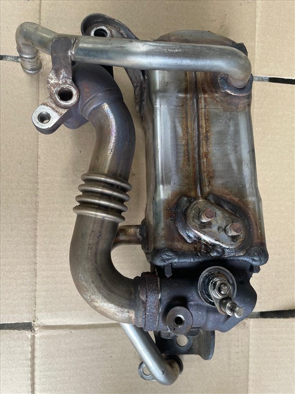 Opel Astra J 1.7DTS Bontott alkatrészei 1.7CDTi 9. kép