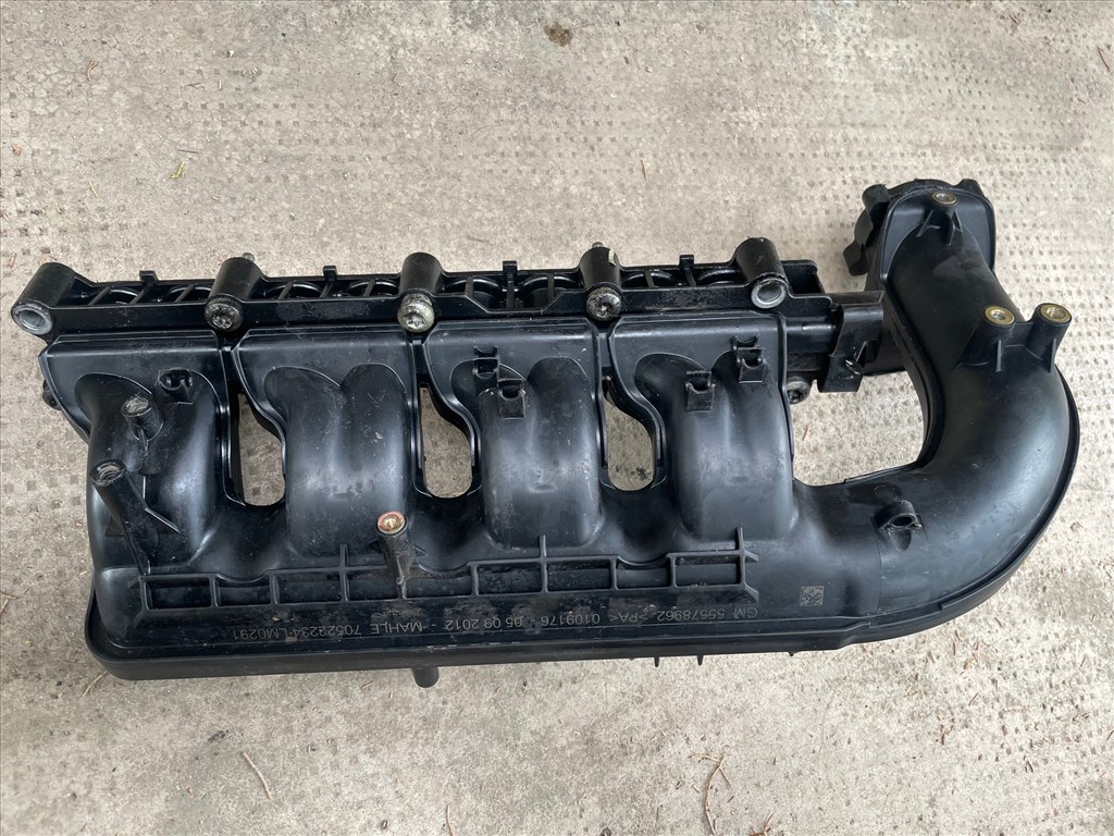 Opel Astra J 1.7DTS Bontott alkatrészei 1.7CDTi 32. kép