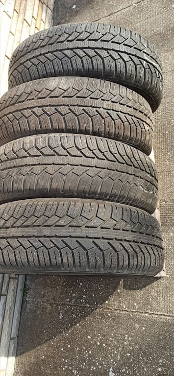  195/65/15" használt Semperit téli gumi gumi 4 db. Bp. XVII. 2. kép