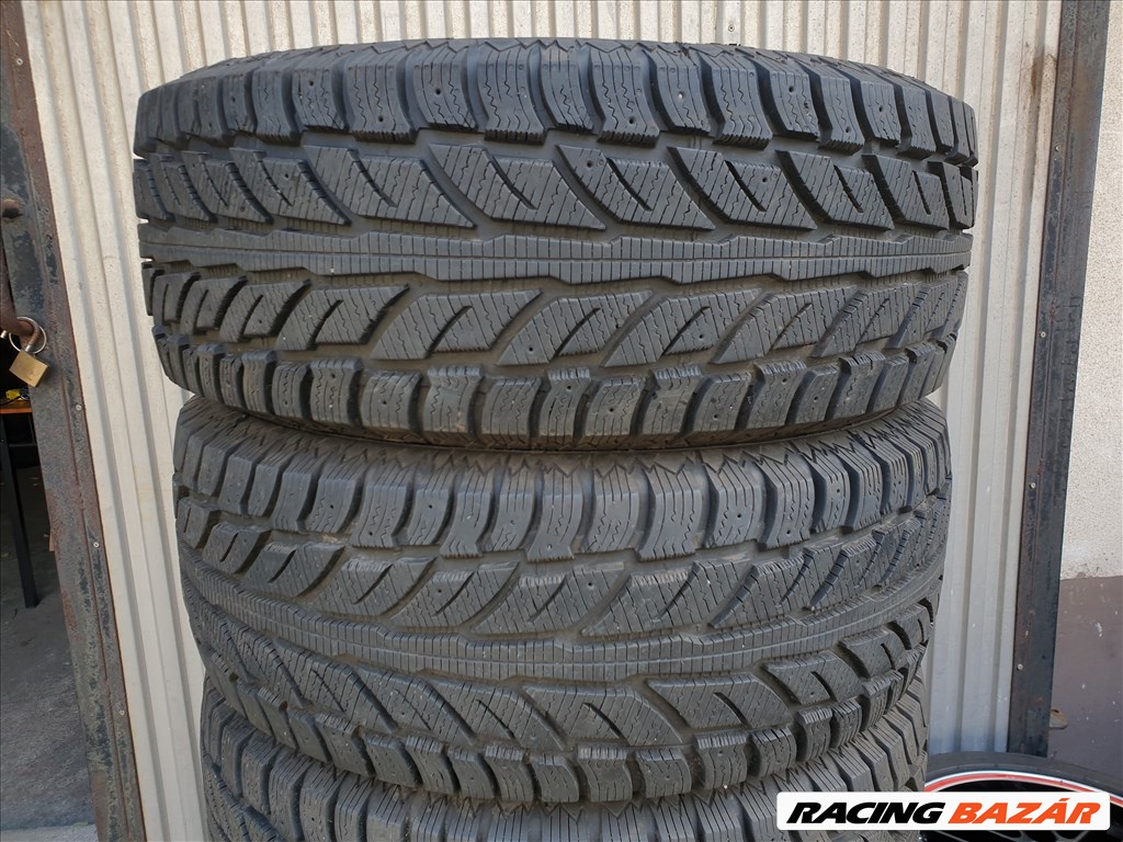  265/65 17 Cooper Weather-Master WSC 2. kép