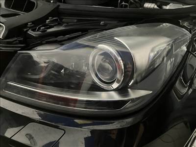 Mercedes C 220 W204 lámpa 