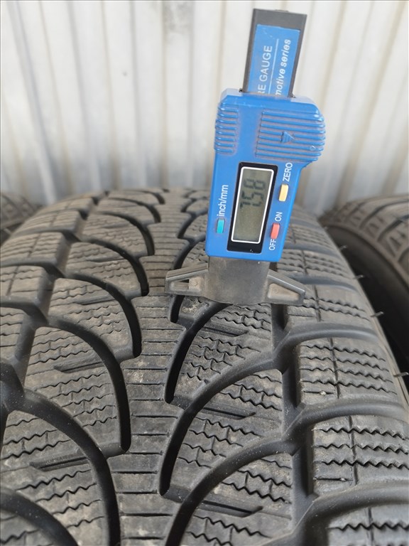  225 60 r18 Bridgestone Blizzak LM 80 téligumi garnitúra  6. kép