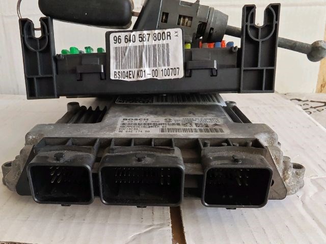 Citroën C4 Picasso I CITROËN C4 PICASSO Biztosítéktábla Utastér 9664058780 5. kép