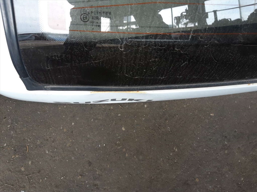 Suzuki Swift II 96-03 Csomagtér Ajtó 2. kép