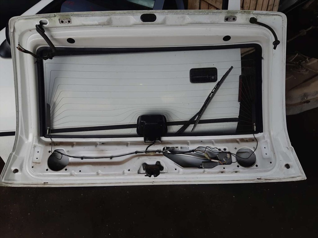 Suzuki Swift II 96-03 Csomagtér Ajtó 3. kép