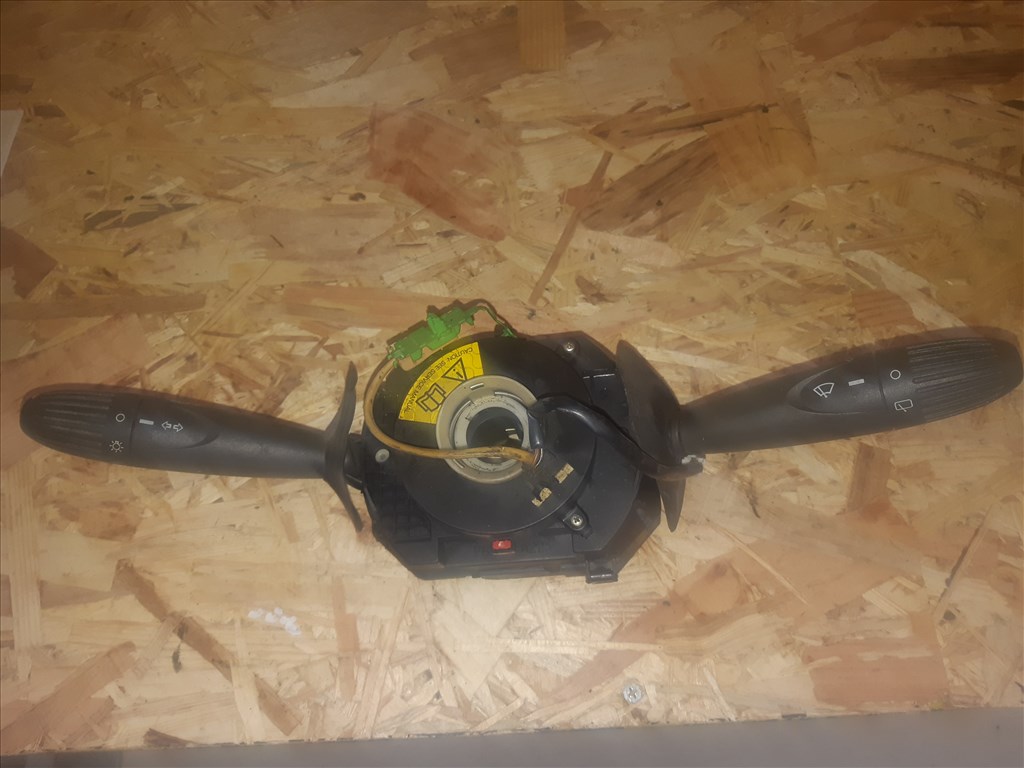 Fiat Punto II Bajuszkapcsoló  Légzsák Átvezetõ Szalag 1. kép