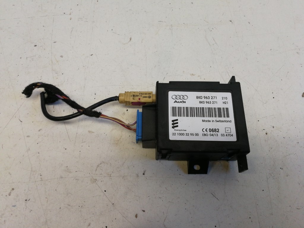 Audi A4 (8K B8) állófûtés vezérlõ 8K0963271 1. kép