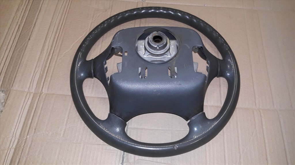 Suzuki Vitara Kormánykerék 2. kép