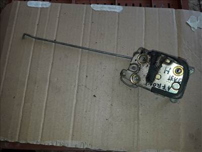 Opel Frontera A Csomagtérajtó Zár