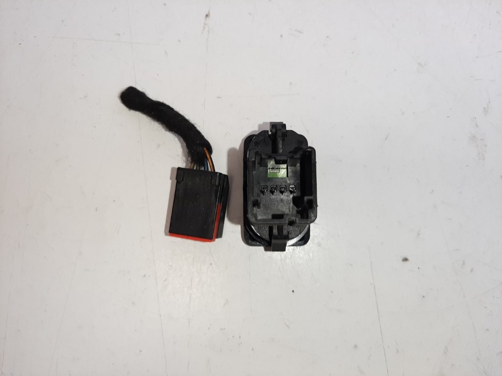 Ford Focus C-max jobb hátsó ablakemelõ kapcsoló 7M5T14529AA 3. kép