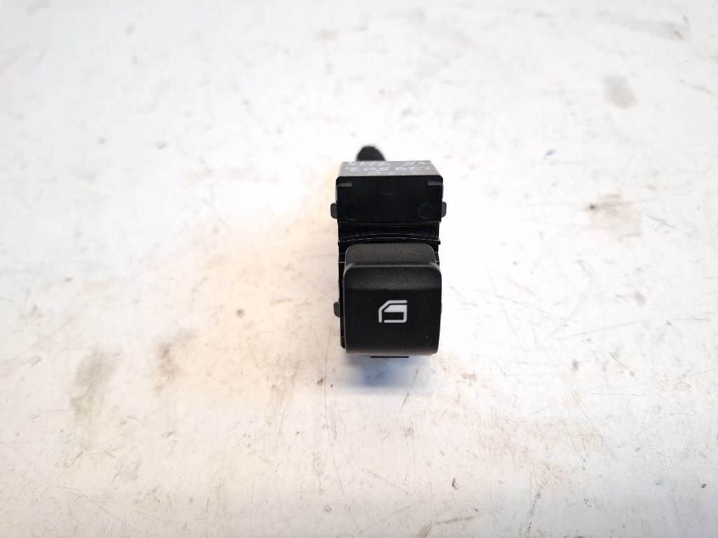 Hyundai I 20 (BC3/BI3) bal hátsó ablakemelõ kapcsoló 93581Q0000 1. kép