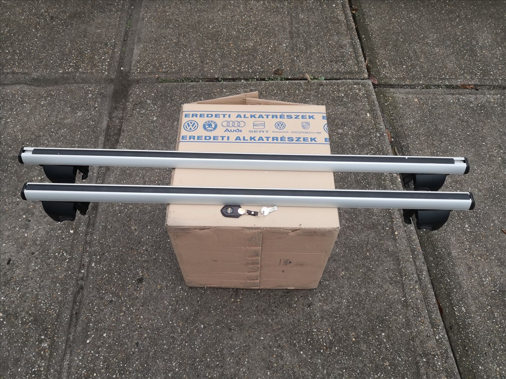 Seat Ateca új gyári tetőcsomagtartó / kereszttartó 575071151 1. kép