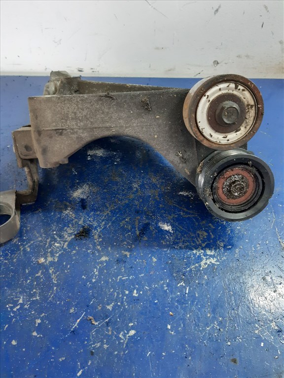 Suzuki Grand Vitara 05- Klíma Kompresszor Tartó Konzol 200196 3. kép