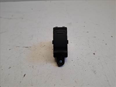 Suzuki Ignis bal hátsó ablakemelő kapcsoló