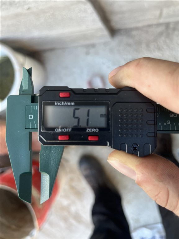 Renault 4x100 lyukosztású 16" használt (gyári felni) alufelni, rajta 205/60 gumi 5. kép