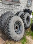 R0302 69 4db Mercedes Unimog Eltolt felnin Michelin xzl 395 85 r20 gumik     