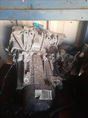 Renault clio 3 1.2 váltó