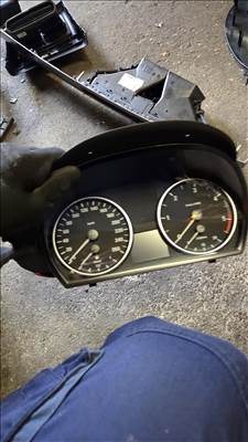 BMW 320 E46 bmw e90 e91 320d 318d kilométer óra 