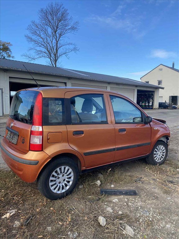 Fiat Panda II bontott alkatrészei 188A4000, manuál váltó  2. kép