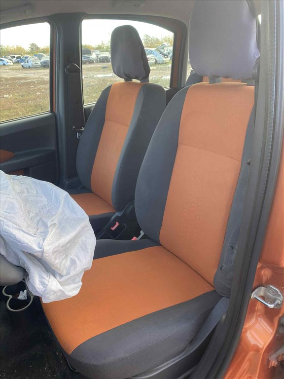 Fiat Panda II bontott alkatrészei 188A4000, manuál váltó  5. kép