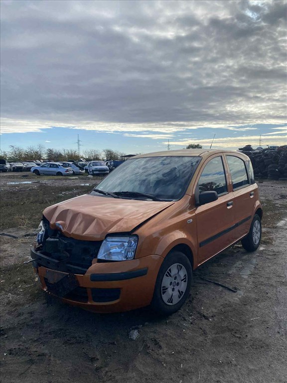 Fiat Panda II bontott alkatrészei 188A4000, manuál váltó  1. kép