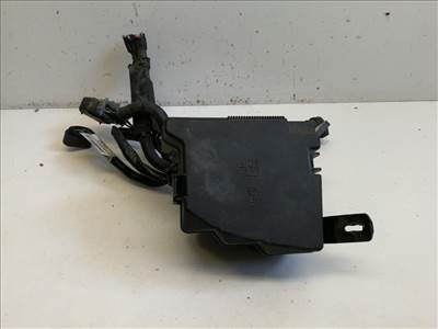 Ford B-max bal biztosítéktábla motortér EV1T14K012GDD